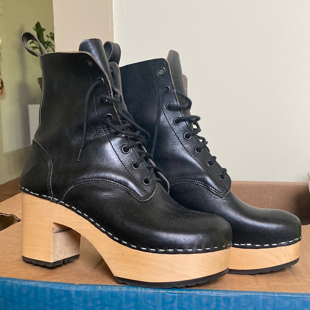 Swedish Hasbeens lace up boots